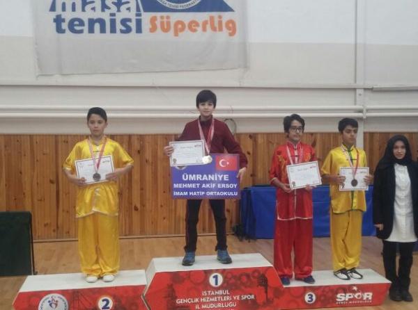 6. Sınıf öğrencisi Berkay Efe Köse 9-12 yaş grubunda Wushu Türkiye birincisi olmuştur
